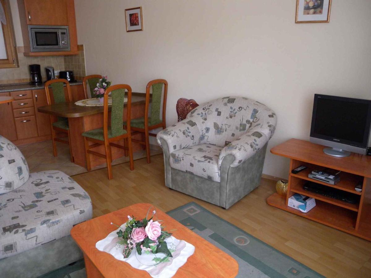 Apartment In Balatonlelle/Balaton 19185 외부 사진