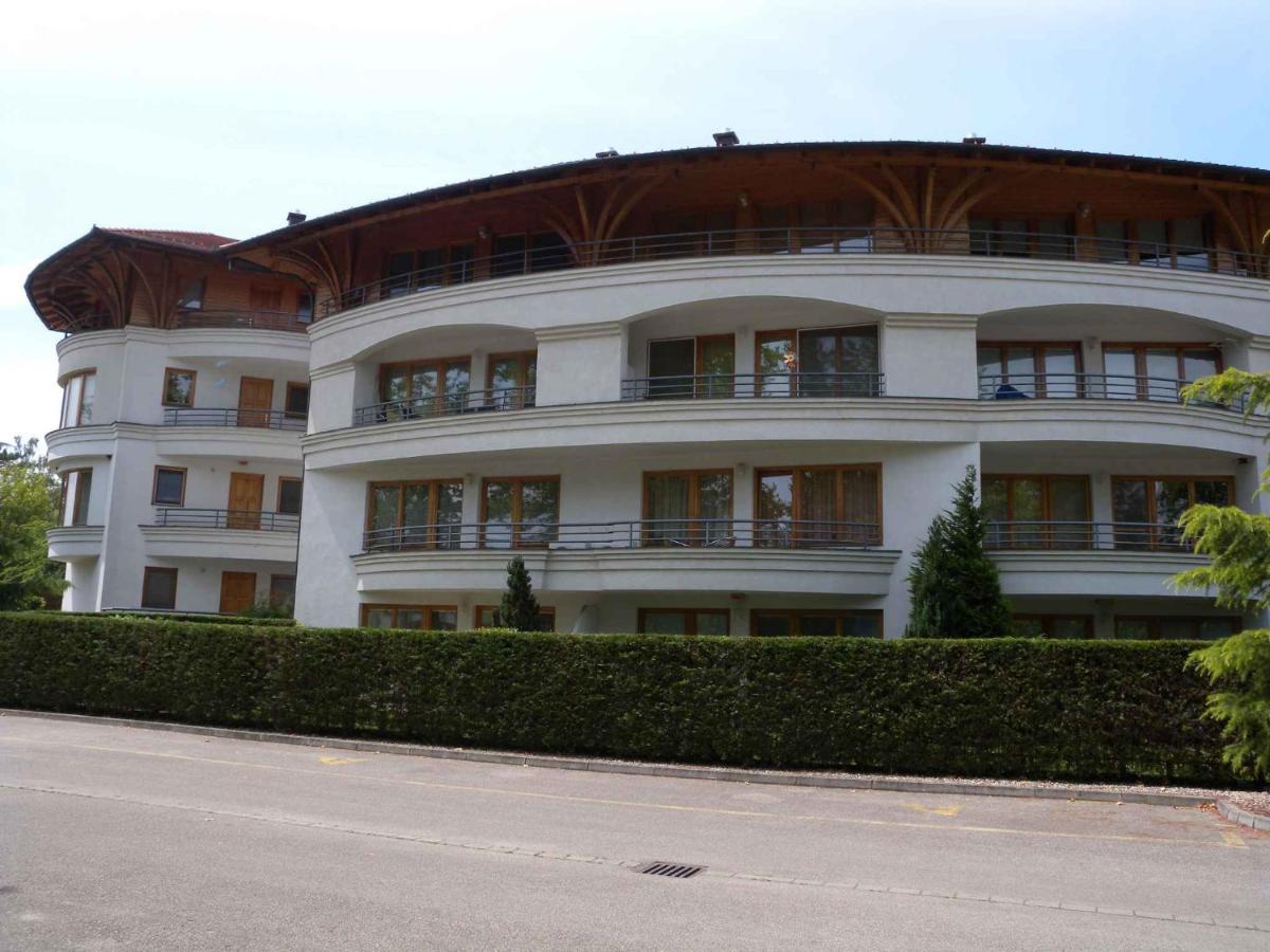 Apartment In Balatonlelle/Balaton 19185 외부 사진